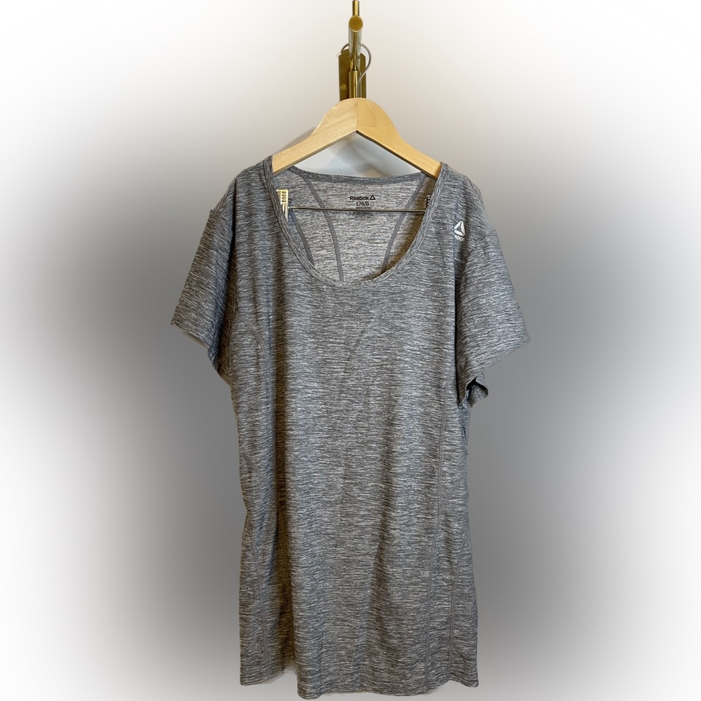 💥 3/$20 - Woman’s Reebok Gray Sport-wear Size L